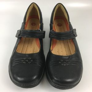 Clarks Slip On Clogs Mules Shoes US Size 8M EUC
